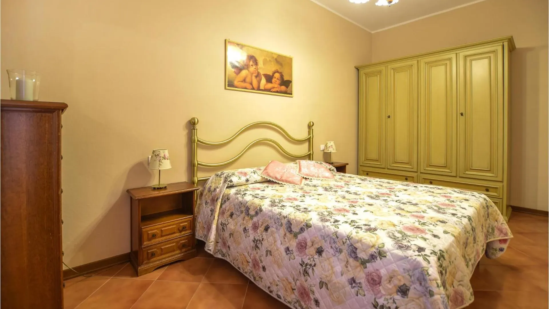 Lovely Apartment In Camaiore With Wifi 0*,  איטליה