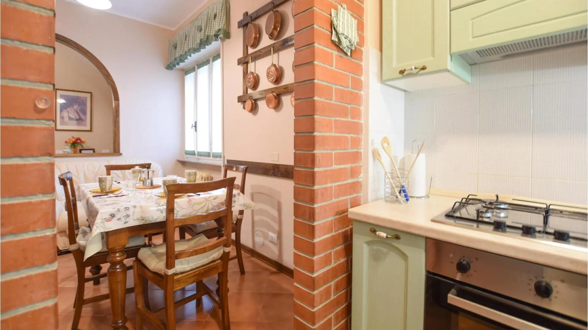 Lovely Apartment In Camaiore With Wifi